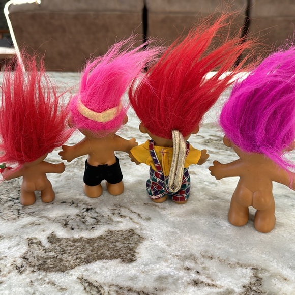 Group of 4 vintage troll dolls. - Picture 2 of 4